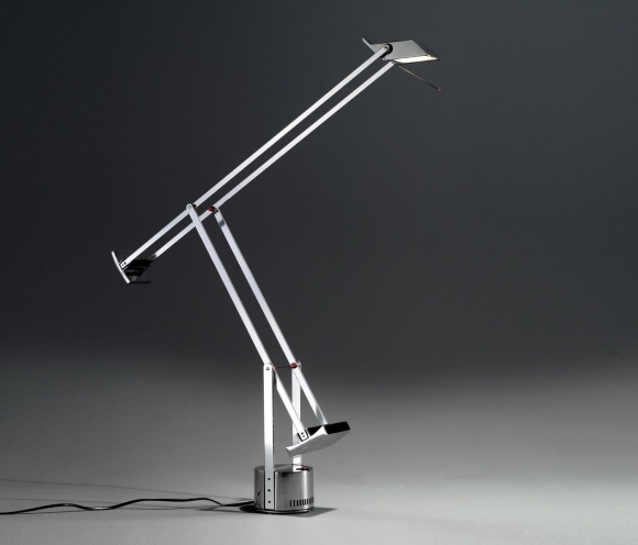 Лампа Artemide tizio