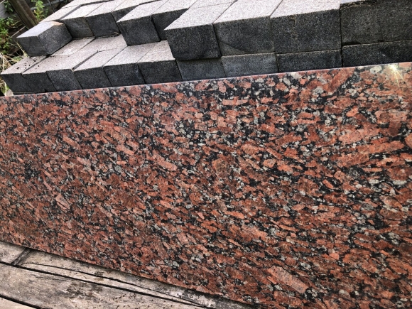 Гранитные полосы