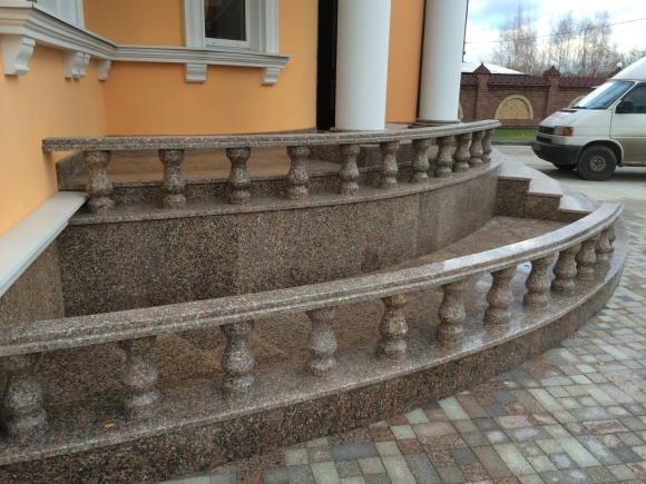 Гранит Куртинский облицовка