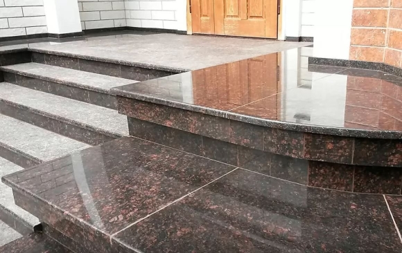 Гранитная плитка Тан Браун