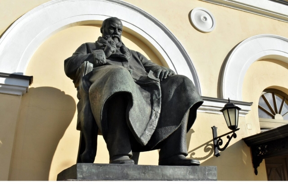 Малый театр памятник Островскому