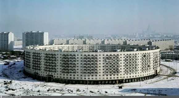 Улица Довженко Москва круглый дом