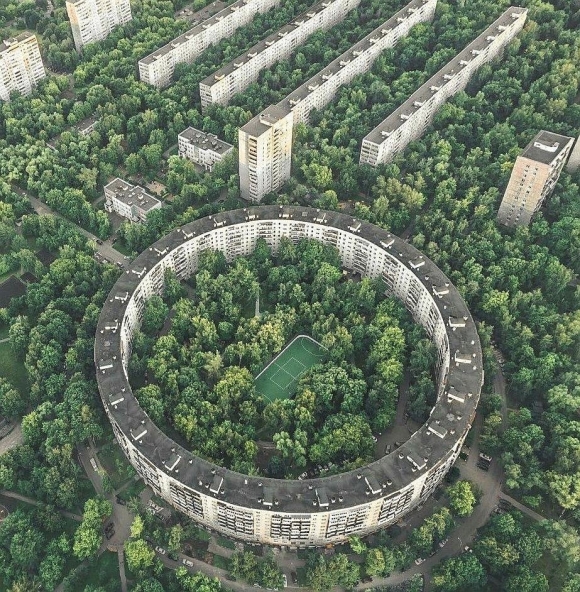 Улица Довженко Москва круглый дом