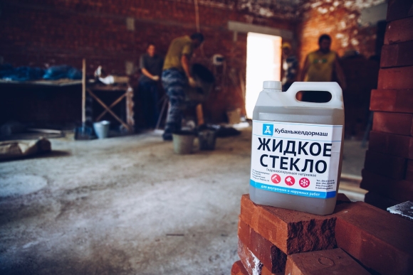 Жидкое стекло натриевое