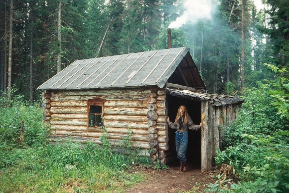 Охотничий домик в тайге