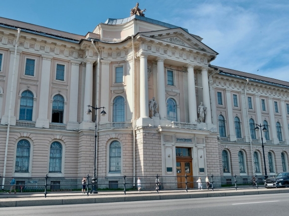 Академия художеств где учился Лосенко