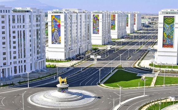 Площадь независимости Ашхабад