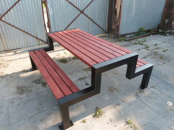 Скамья из профильной трубы