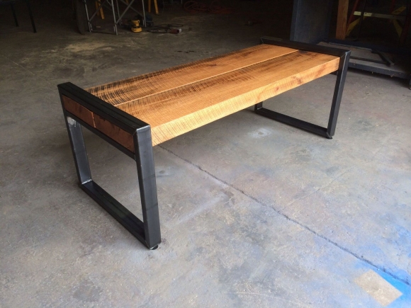 Скамейка Wood Bench