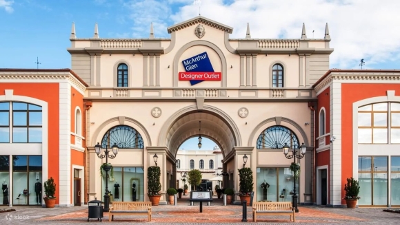 Castel Romano Designer Outlet