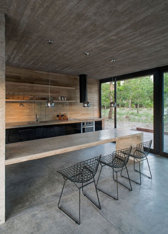 Concrete House by Luciano Kruk