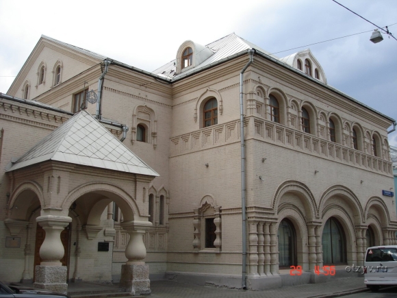 Музей матрешки в Москве в Леонтьевском переулке