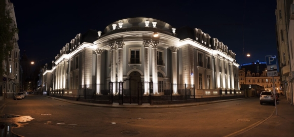 Подсветка зданий и фасадов
