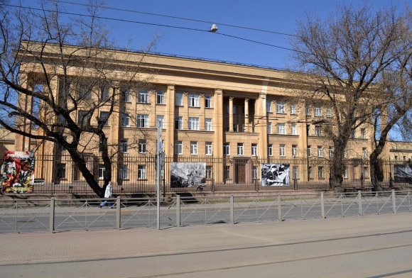 КБСМ на Лесном проспекте здание