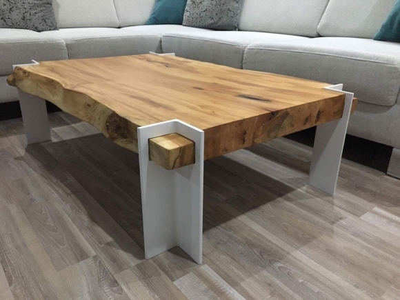 Деревянный журнальный стол Mesa de Centro