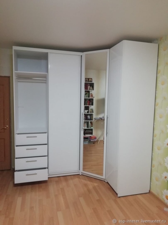 Шкаф купе угловой белый глянец