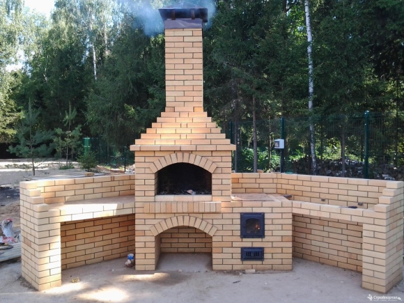 Мангал из кирпича