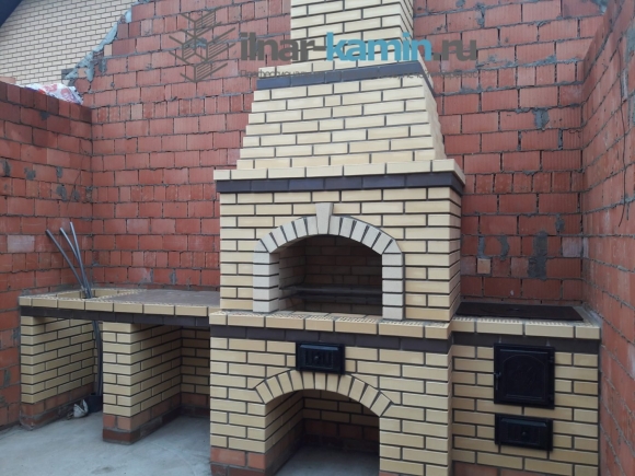 Барбекю из кирпича
