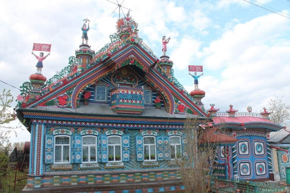 Дом кузнеца Кириллова село Кунара Свердловская область
