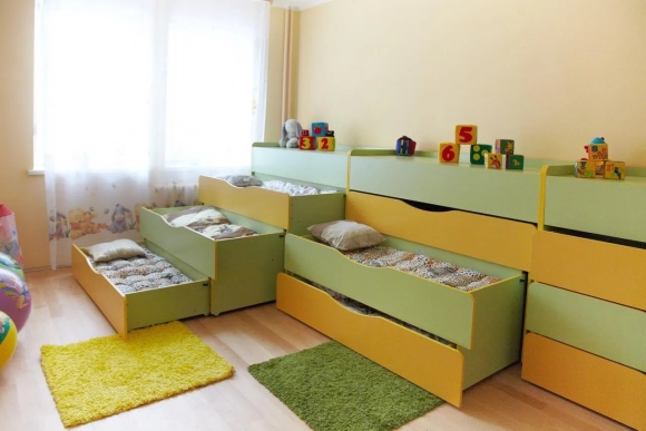 Выдвижные кровати в садике