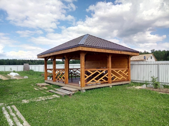 Постройка беседки