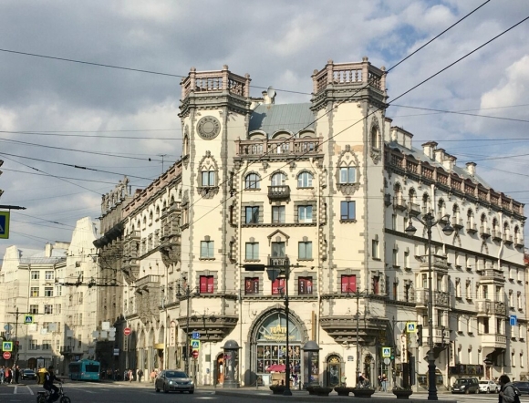 Большой проспект Петроградской стороны