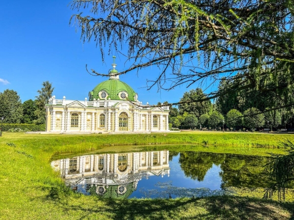 Павильон грот в Кусково