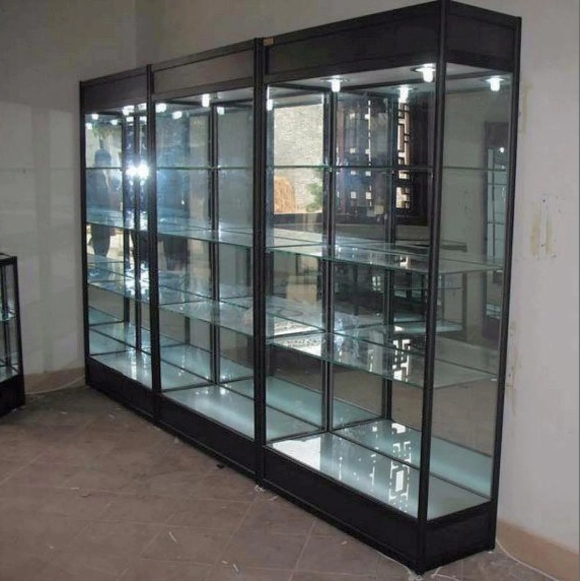 Витрина Glass Showcase