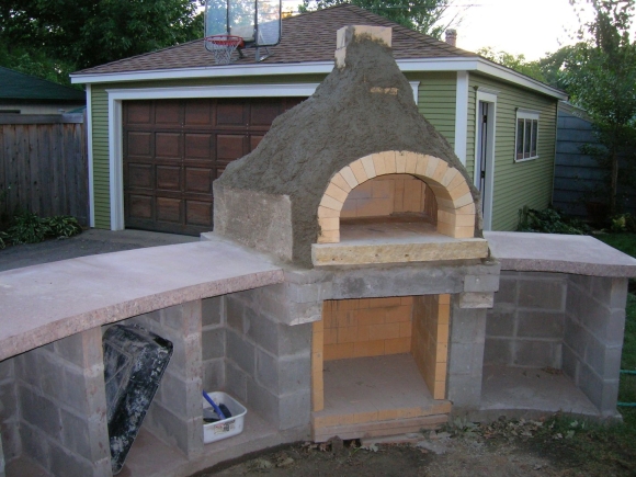 Уличные барбекю из блоков