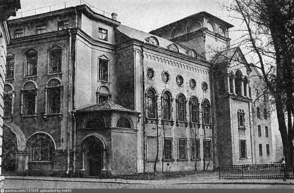 Здание детского приюта братства во имя царицы небесной