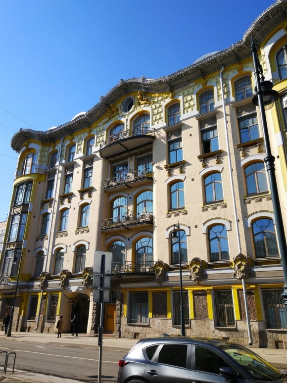 Доходный дом на Пречистенке в Москве