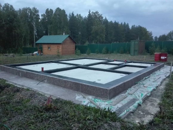 Фундамент лента с плитой