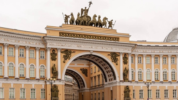 Дворцовая площадь арка генерального штаба