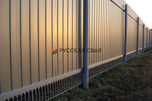 Забор с просечкой снизу