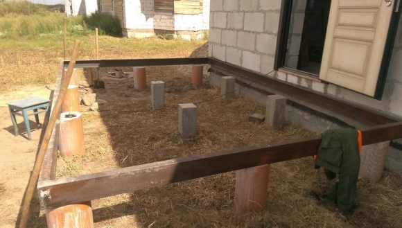 Столбчатый фундамент под веранду