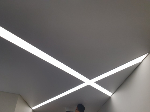 Встраиваемый led линейный светильник в Рокфон