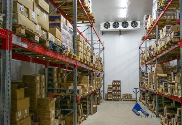 Хранение молочной продукции на складе