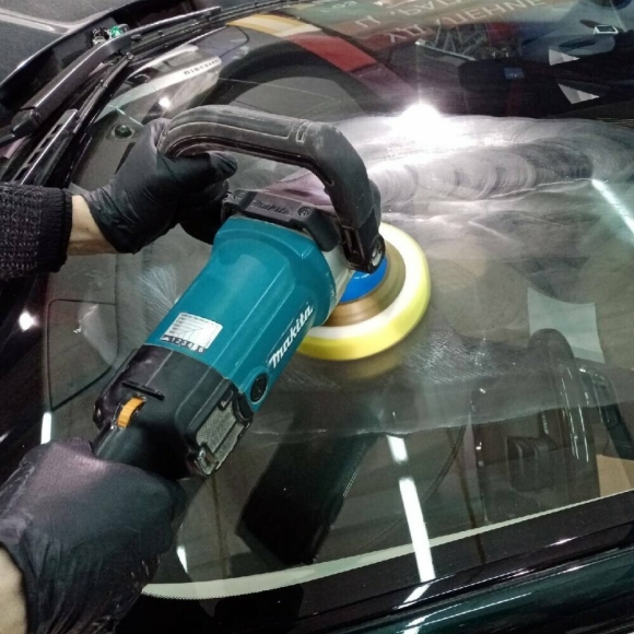 Полировка стекол авто