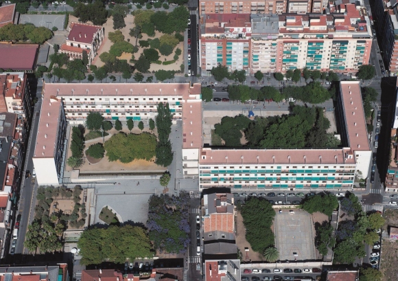 Casa bloc Жозеп Льюис серт