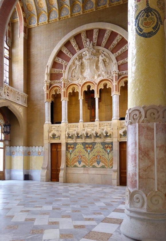 Дворец каталонской музыки в Барселоне фото