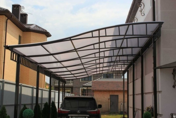 Монолитный поликарбонат Lexan