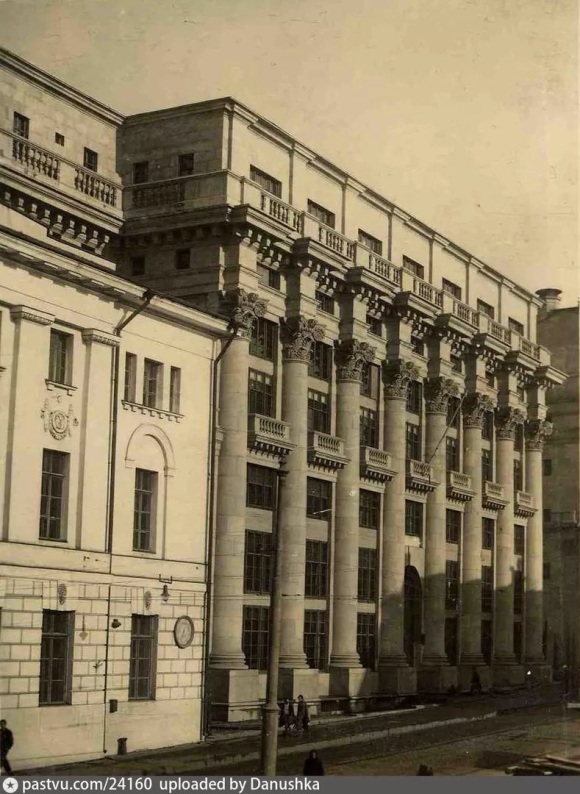 Жолтовский Архитектор
