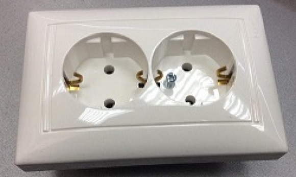 Legrand Valena двойная розетка