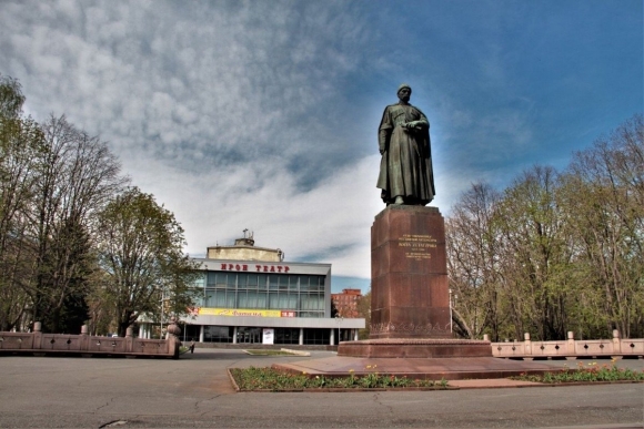Театр имени Тхапсаева Владикавказ