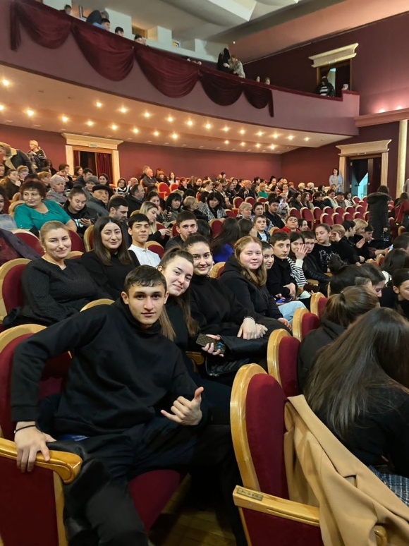 Театр имени Тхапсаева Владикавказ