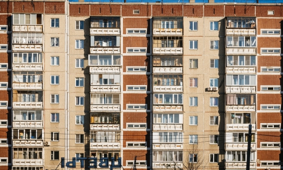 Дом с балконами многоэтажный