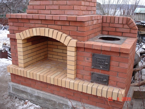 Барбекю из кирпича