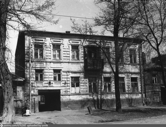 Ростов улица Горького контраст домов