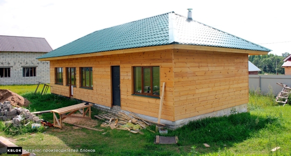 Баня с керамзитобетонных блоков