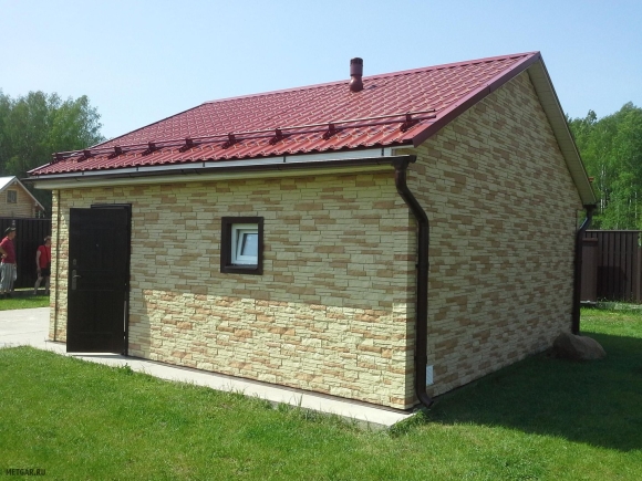 Красивый сарай из блоков